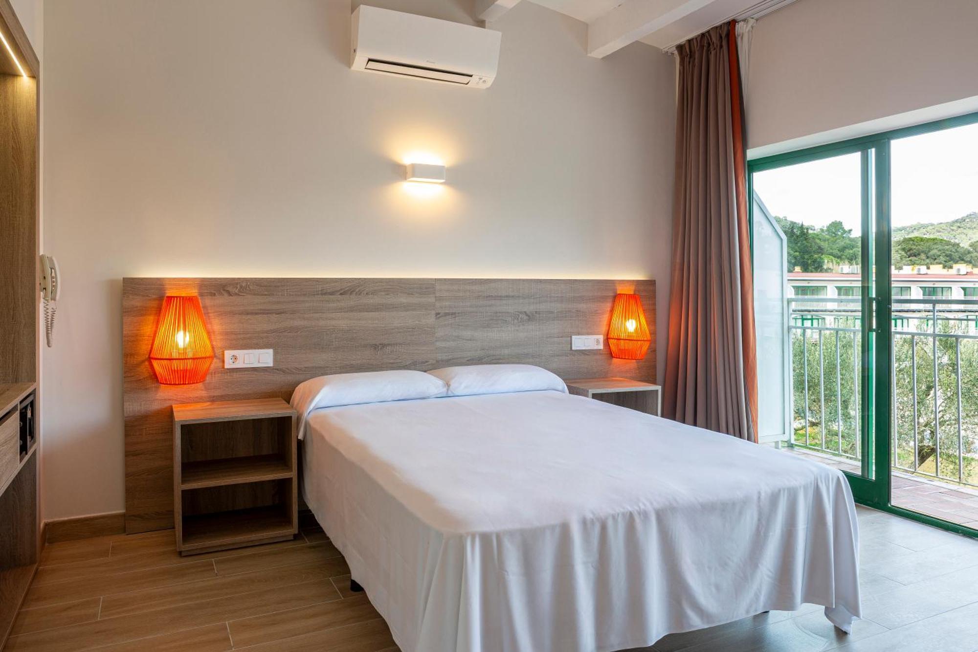 Medplaya Aparthotel Sant Eloi Tossa de Mar Ngoại thất bức ảnh